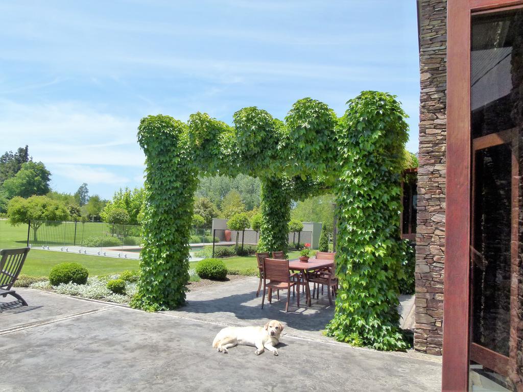 Hadleigh Boutique Lodge Tamahere Экстерьер фото